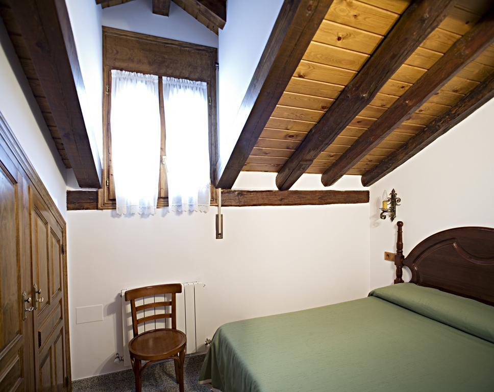 Apartamentos Casa Buisan Broto Kamer foto